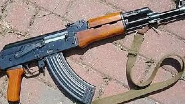 CG Breaking: रायफल साफ करते समय अचानक चली 2 गोलियां… जवान की मौत
