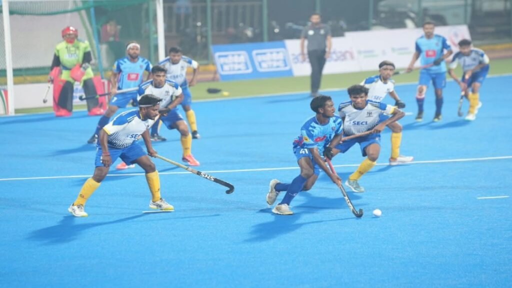 Chhattisgarh Hockey League : हॉकी लीग में चक्रधर चैंपियंस की शानदार जीत, मैनपाट-बैलाडीला का मैच ड्रॉ…